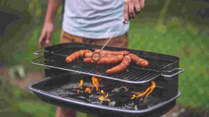 Weber Q1200 vs Q2200 Review: Which One Should You Choose?